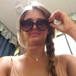 Nicole Snively - @yourchicknic - Instagram