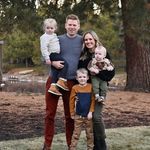 Nicole Reser Stender - @nikiniknak - Instagram