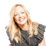 Nicole Riva Theis - @nicolertheis - Instagram