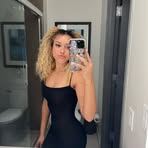 Tracey Nicole - Facebook