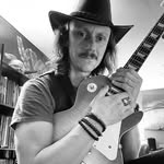 Nigel Edwards - @raw_guitar_riffs - Instagram