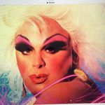 Niki Lawrence - @iamdivinevintage - Instagram