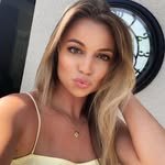 Nikki Abrams - @nikkiabrclothes_ - Instagram