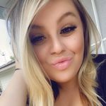 Nikki - @nikkidevine - Instagram