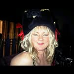 Nikki Holley - @nicolagething - Instagram