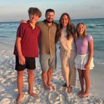 Nikki Lambert - @nlambert12 - Instagram