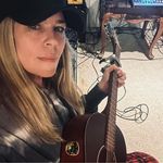 Nikki Mann - @nikkimann2003 - Instagram