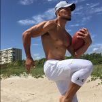 Nikolas Joseph Julian Guevara - @nikovelle_ - Instagram