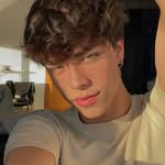 Nikolas Maxwell - @nikolas._.cirillo - Instagram