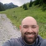 Nikolas Richards - Facebook