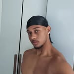 Nikolas Ryan. - @botton.xyz - Instagram