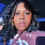 Nila Davis - Facebook