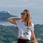HC - @haleynina - Instagram