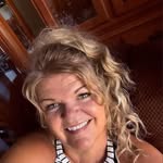 Nina Lantz - @ninalantz.farmwifeyartist - Instagram