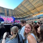 Nina Munk - @_ninamunk - Instagram