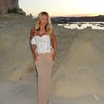 NINA WARD - @ninaward28 - Instagram