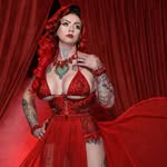 Nina Watts - @sparklesbeena - Instagram
