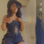 Niyah Bailey - @embrasse_moi99 - Instagram
