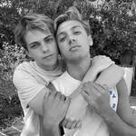Noah & Everett - @neverettmusic - Instagram