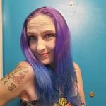 Noel Holmes - @wafflemamma - Instagram