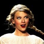 Leandra Noel Swift - @tay_and_beth_got_slay - Instagram