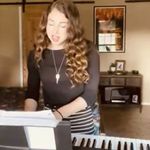 Noël Freeman - @noellamusic7 - Instagram