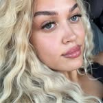 Chloë Noelle Hill - @chloenoellehill - Instagram