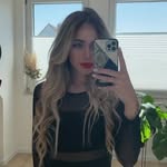 Noelle Hill - @marrlqcr - Instagram