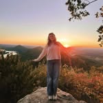 Nora - @nora_hall20 - Instagram