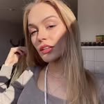 ℕ𝕠𝕣𝕒 𝕂𝕦̈𝕙𝕟 - @karilkogab - Instagram