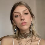 Nora Lincoln - @secondhand_status - Instagram