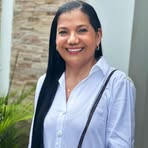 Nora Salgado - Facebook
