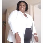 Zarah Douglas - @normareader - Instagram