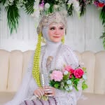 Norma Shella Awalia - @normashella_29 - Instagram