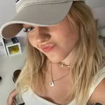 Nova 😘😘 - @nova_katzspam - Instagram