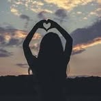 Oakley Rose - Facebook