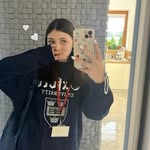 @ola_crossy - Instagram