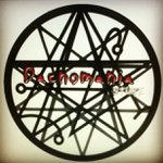 Olga Bennett - @dacnomaniastore - Instagram