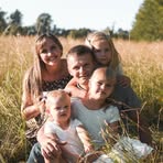 Alex Olga Yakovlev - Facebook