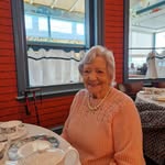 Olive Farrell - @olivelikestosew - Instagram