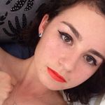 Olive Thompson - @summertimeiero - Instagram