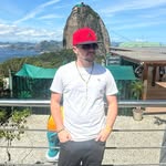 Oliver Betts - @betts96 - Instagram