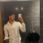 Oliver Fields - Facebook