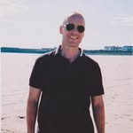 Oliver Mackenzie - @humans__at__work - Instagram