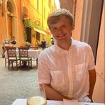 Oliver Vang Nielsen - Facebook