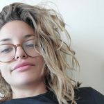 @_oliviabenjamin - Instagram