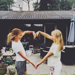 { Olivia Bertram } - @ollie_mise - Instagram