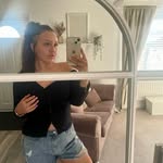Olivia - @_oliviacairns - Instagram