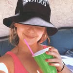 Olivia Collins - @oliviacoolins - Instagram