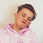 Olivia Devries - @lenehanthesloth - Instagram